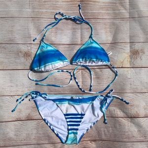AEO Tie Dye Stripe Triangle Bikini Large